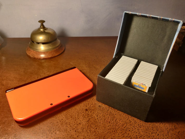 Cartridge box holder- Nintendo 3DS