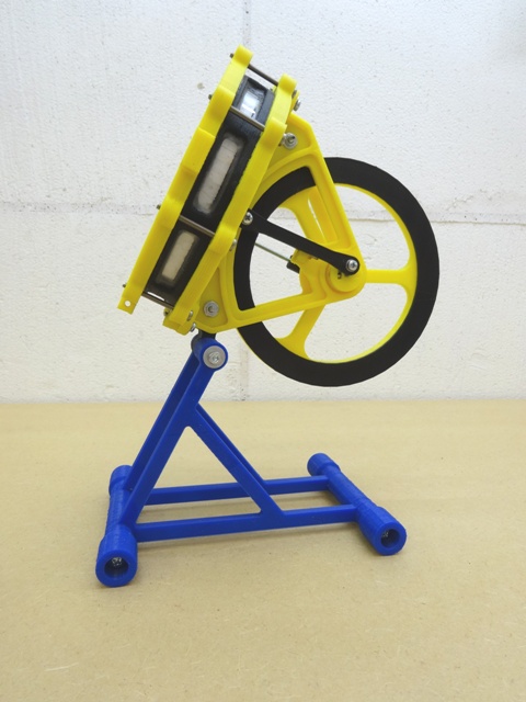 Solar stirling engine stand