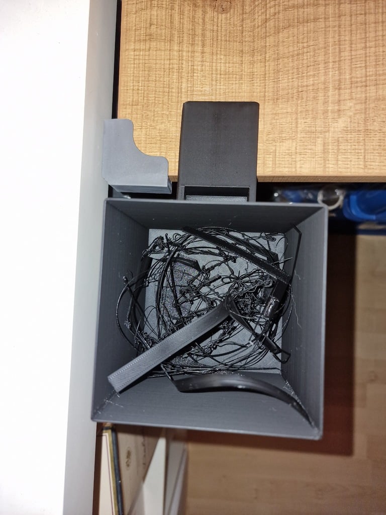 Trash can - Desk clamp