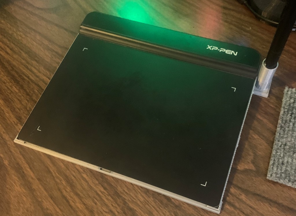 XP-Pen Drawing pad/tablet holder