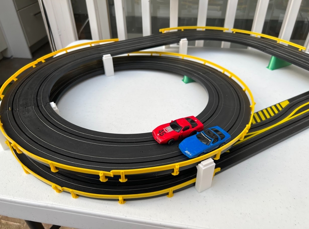 TYCO stackable Slot Car Track Risers (self supporting)