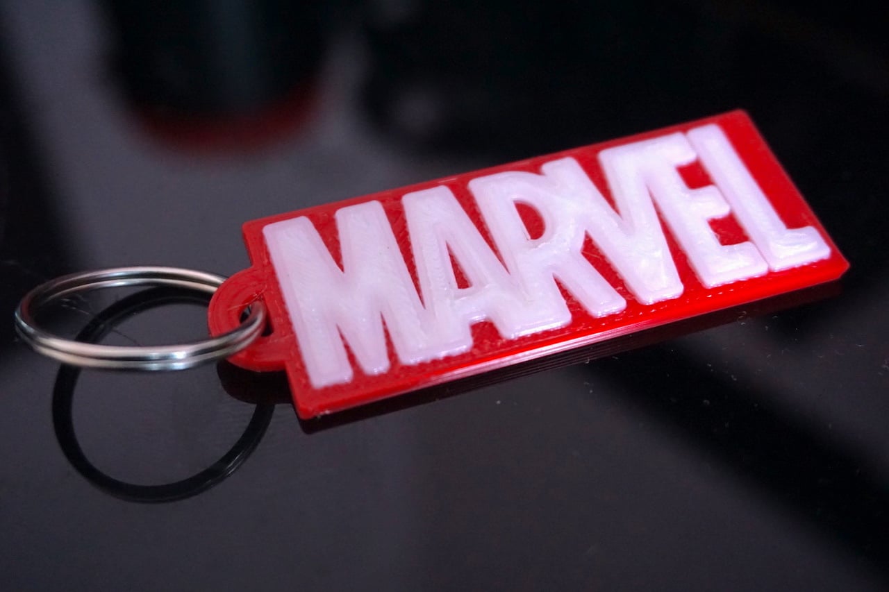 MARVEL 2 COLOR KEYCHAIN