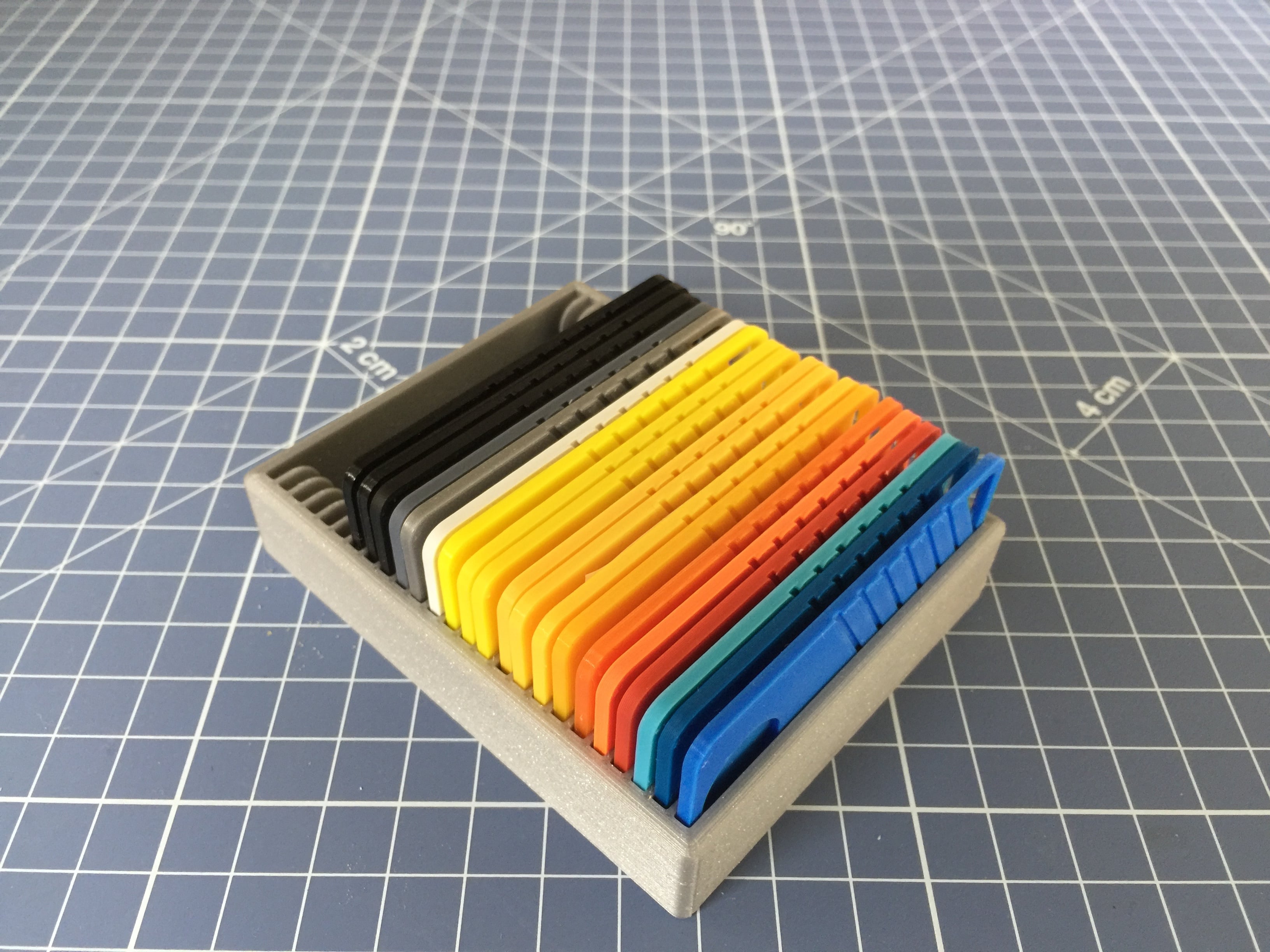 Customizable Tray for Filament Sample Cards (or anything!)