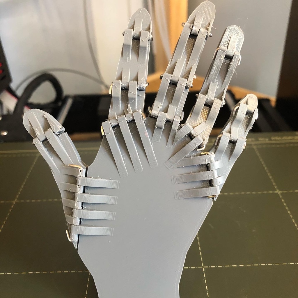 Articulated hand 