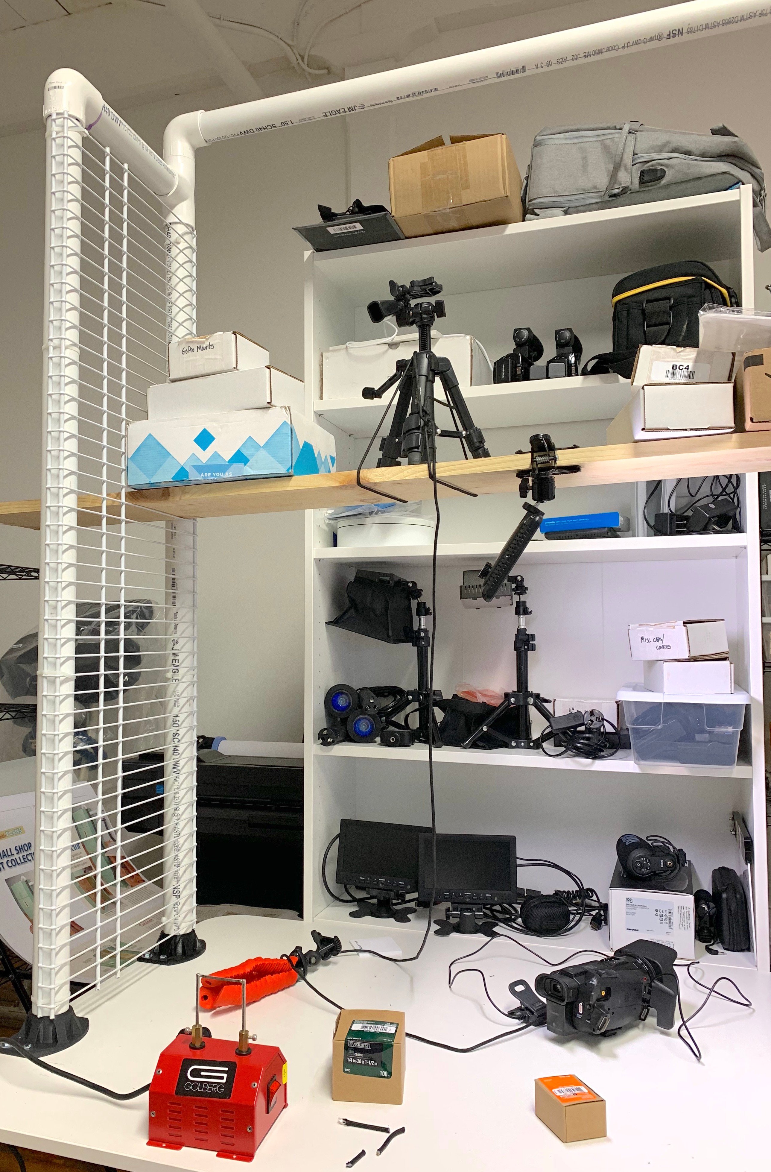 1.5" PVC Pipe Desk/Floor Mount