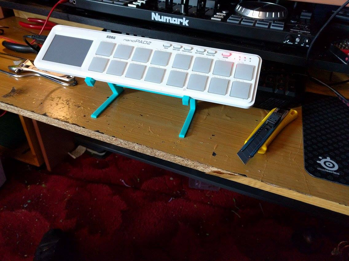 midi controller stand