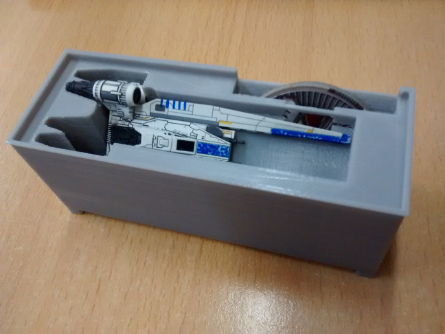 U-Wing Holder (X-Wing Miniatures) for Stanley organizer