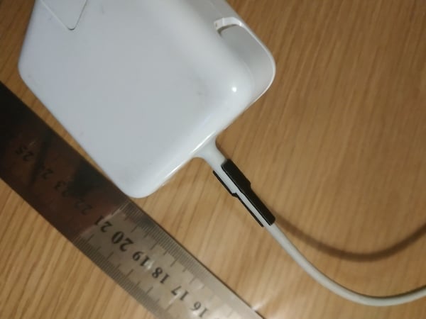 MacBook Charger wire support