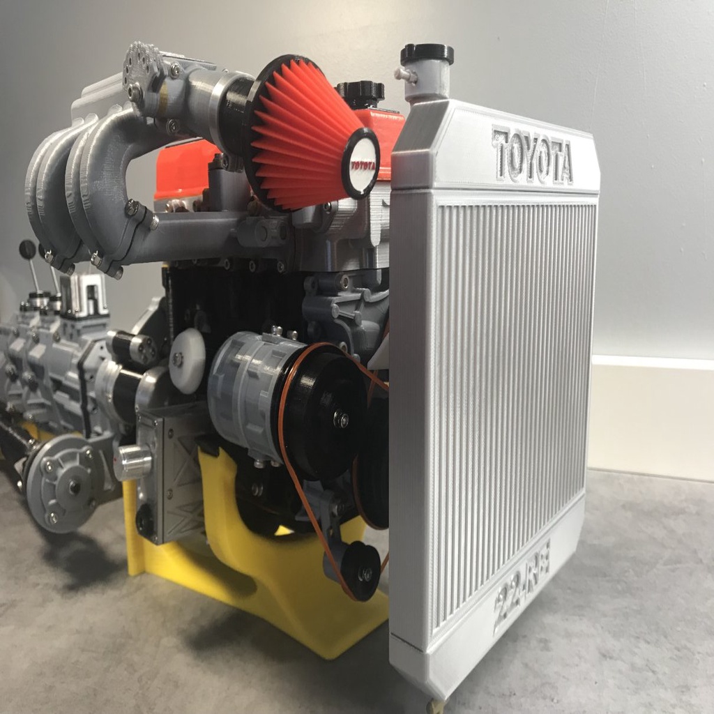 7/8 Toyota 22RE Engine / Radiator extension