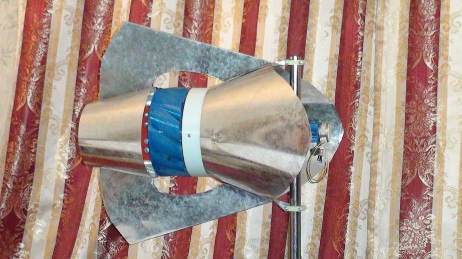 "Turbo R". Wind power generator