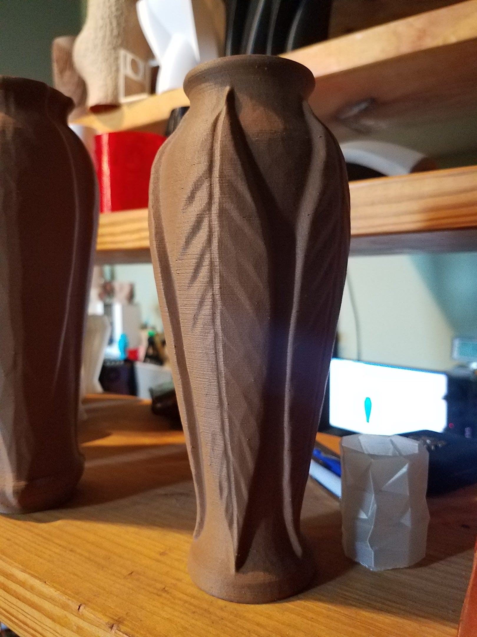 simple vase with leaf pattern