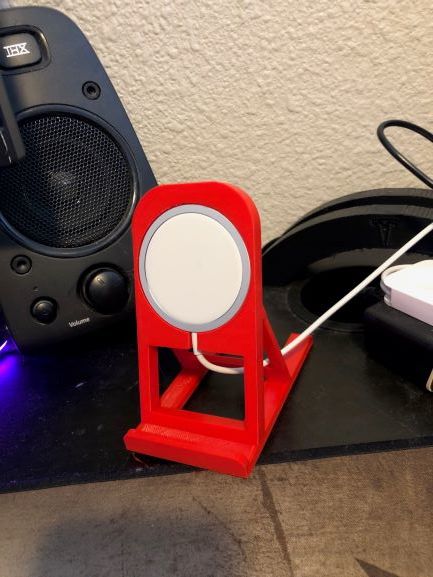 iPhone Stand for MagSafe Charger