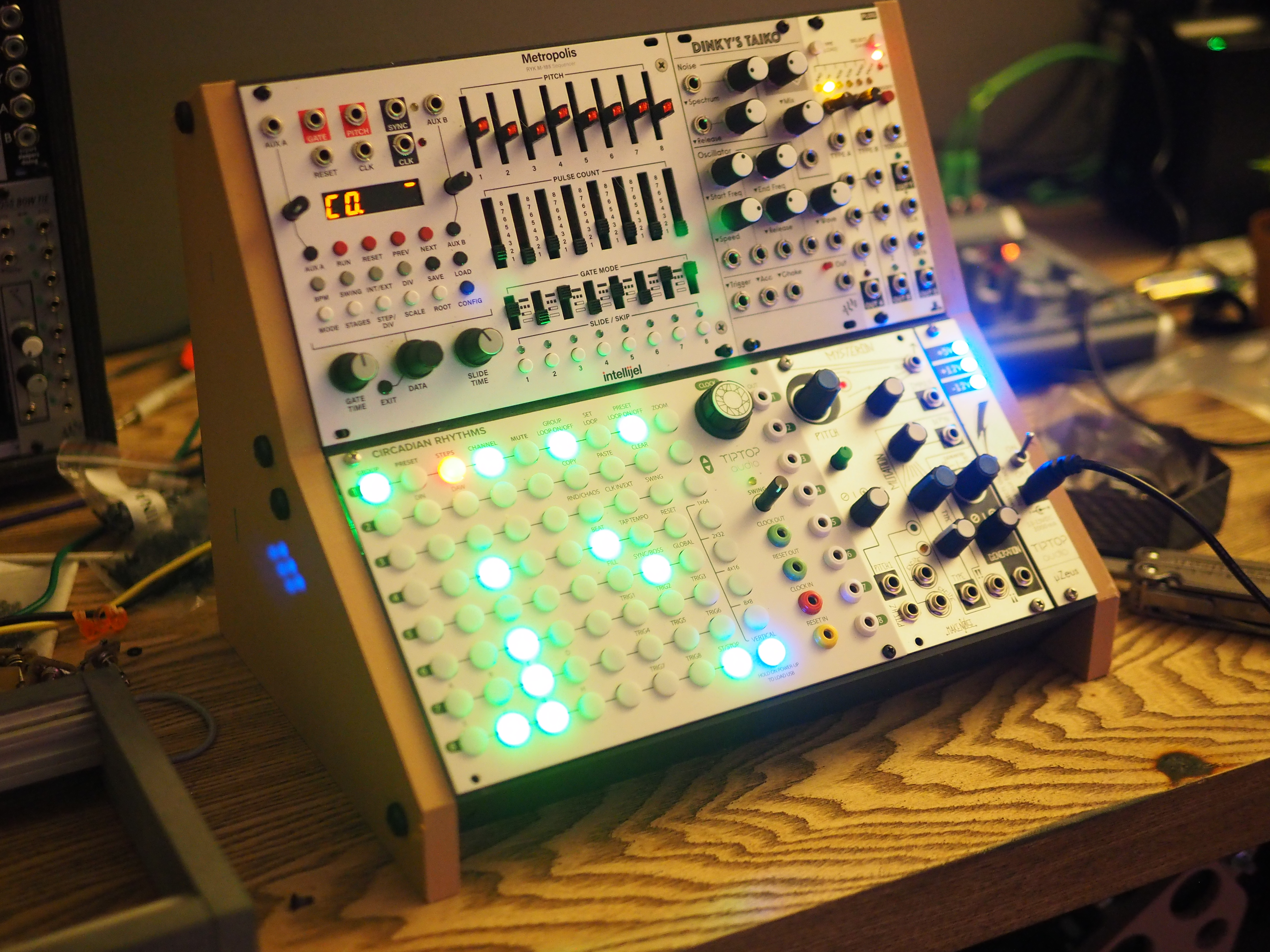 Parametric Eurorack Bracket