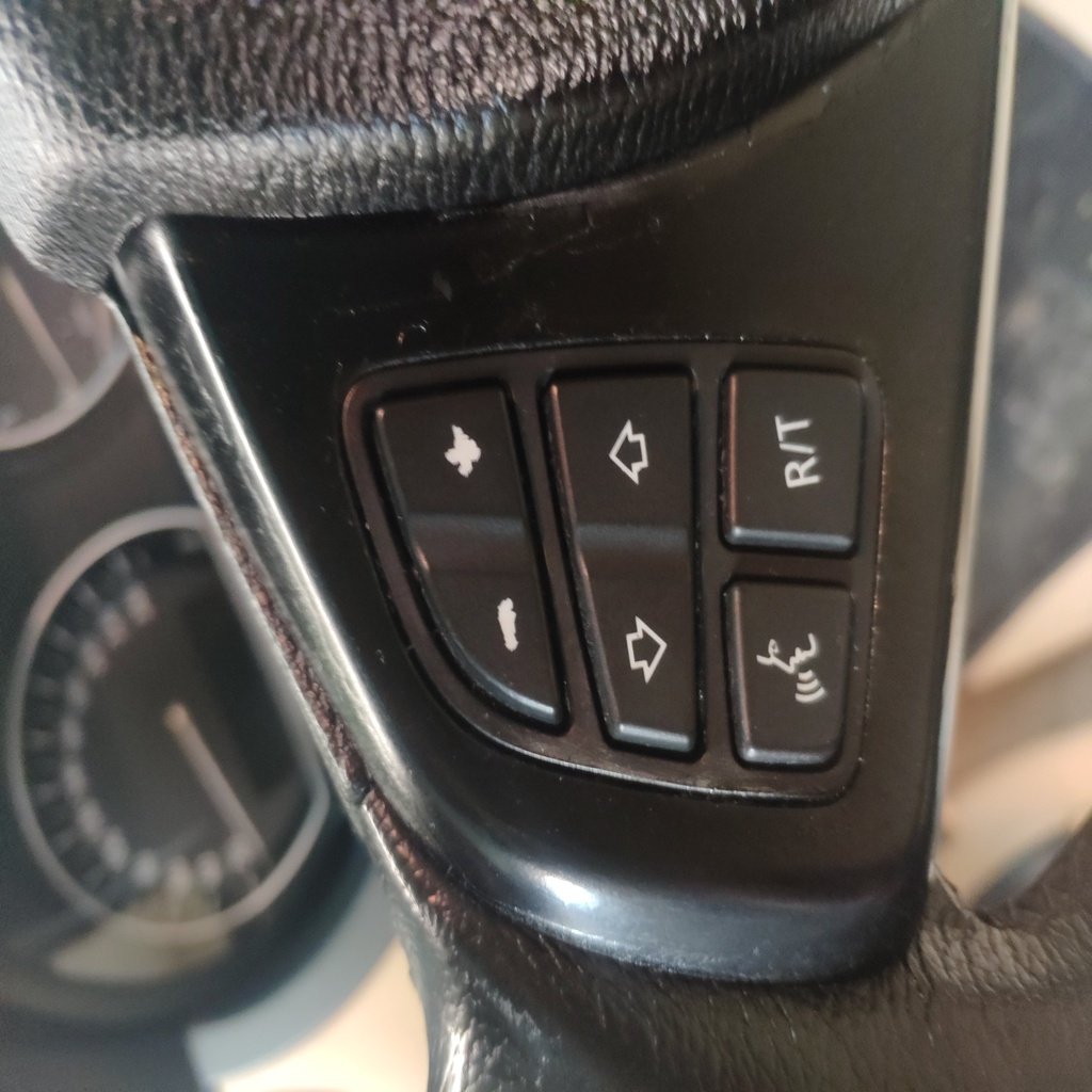 steering wheel volume button for BMW