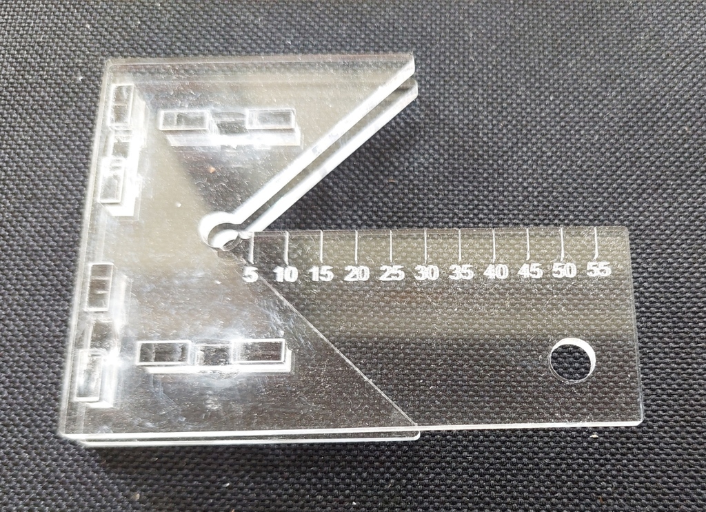 Acrylic Center Finder with Metric Ruler