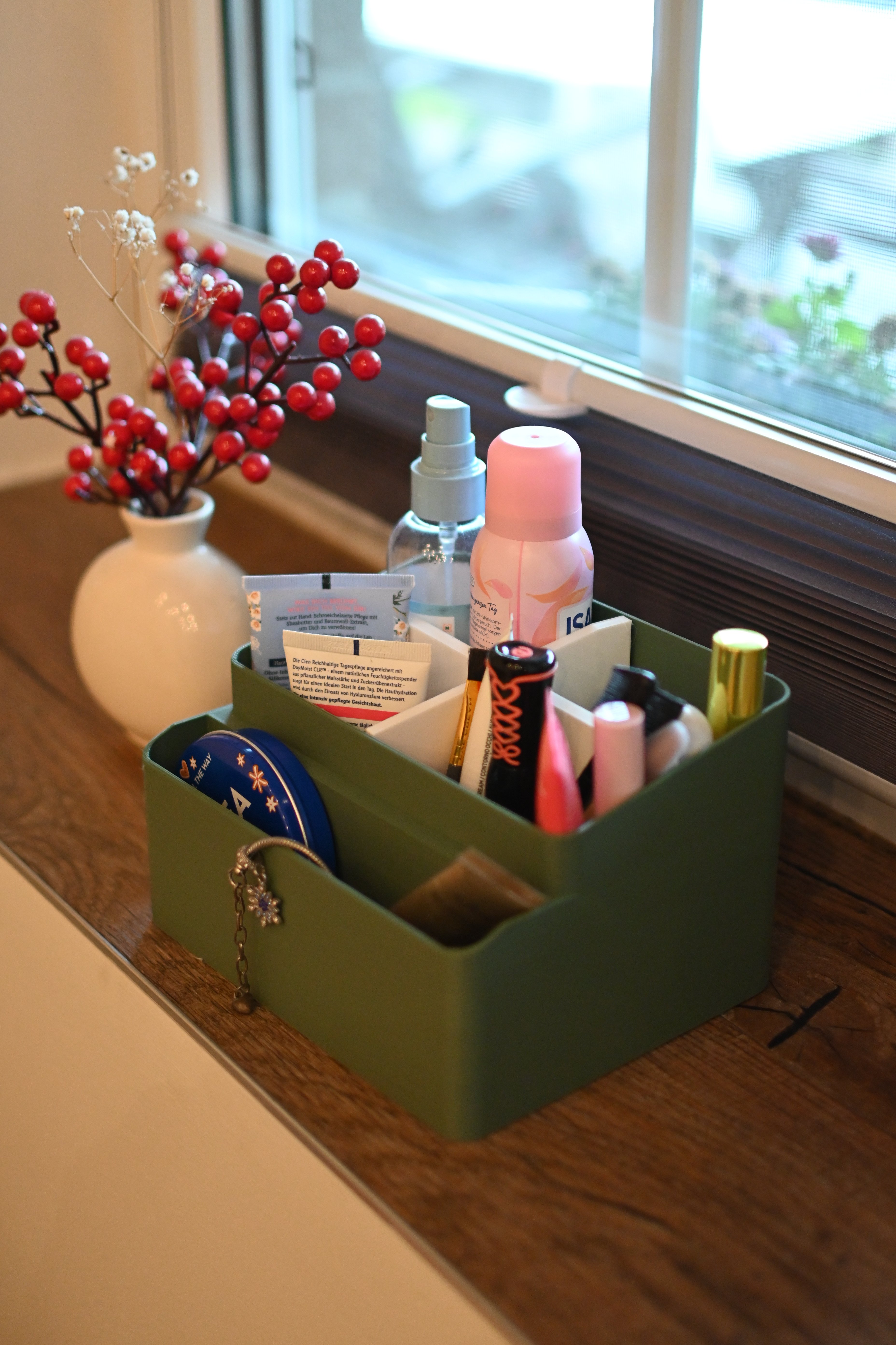 Storage Box with Removable Divider Insert - Aufbewahrungsbox mit herausnehmbarer Trenneinlage