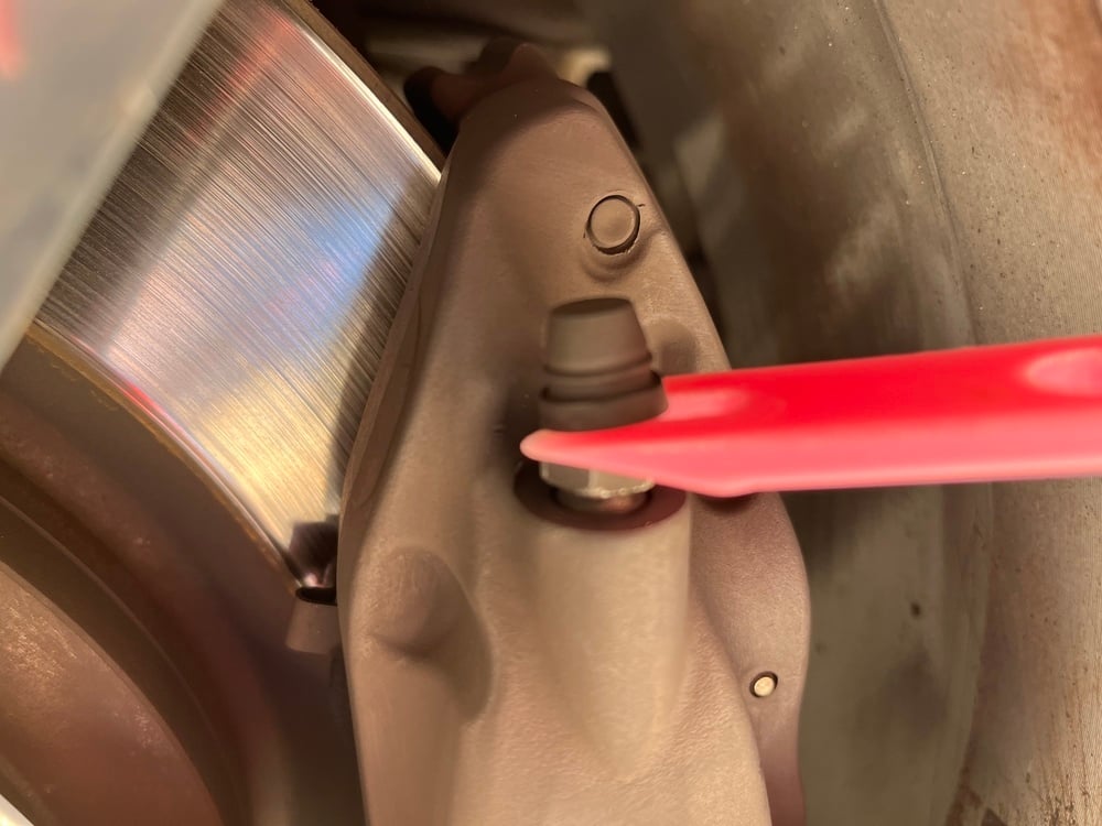 Nipple Removal Tool for Automotive Brake Bleeder Valve