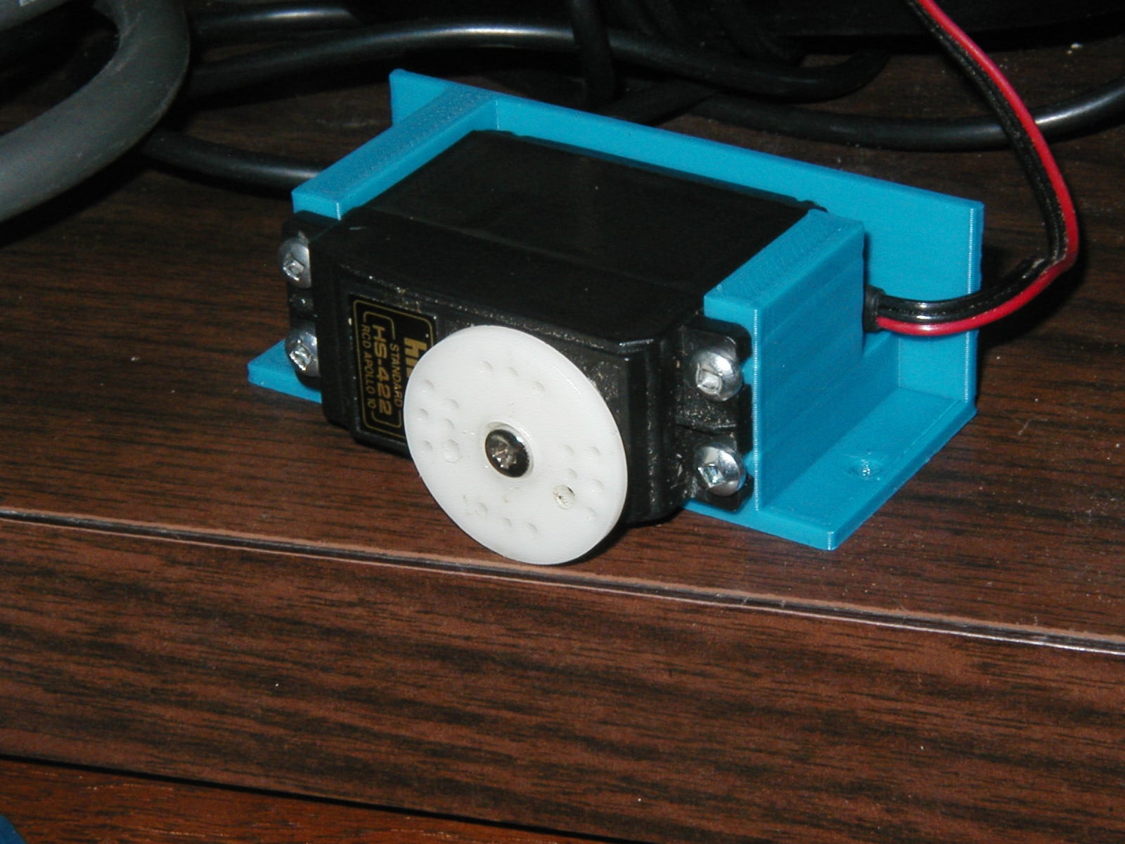 RC Servo Mount