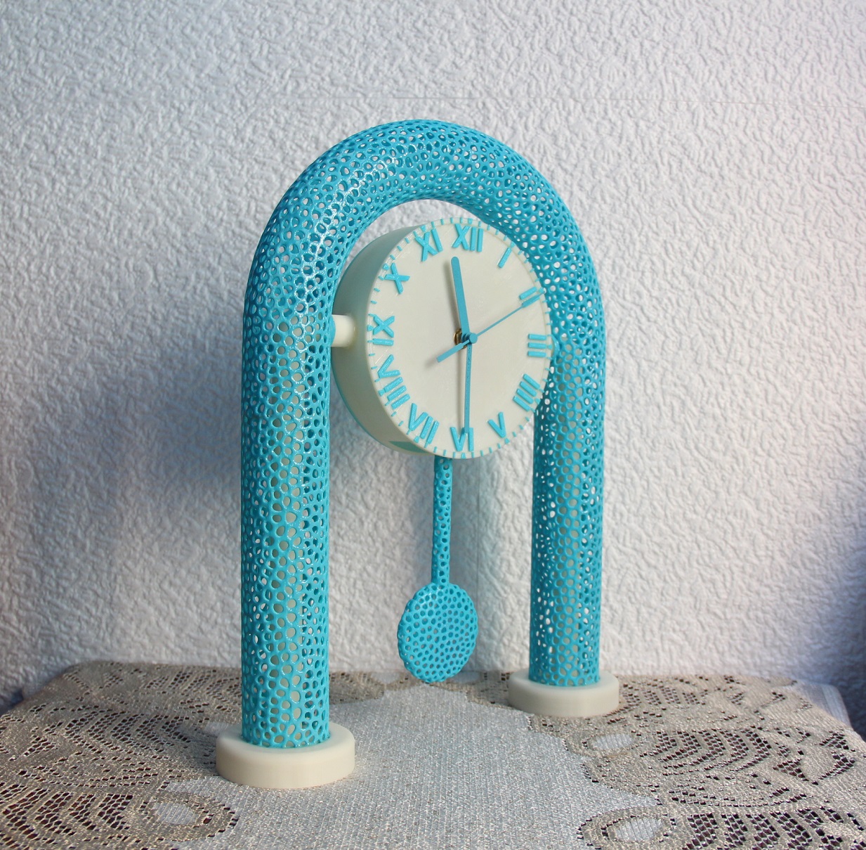 Voronoi Pendulum Clock