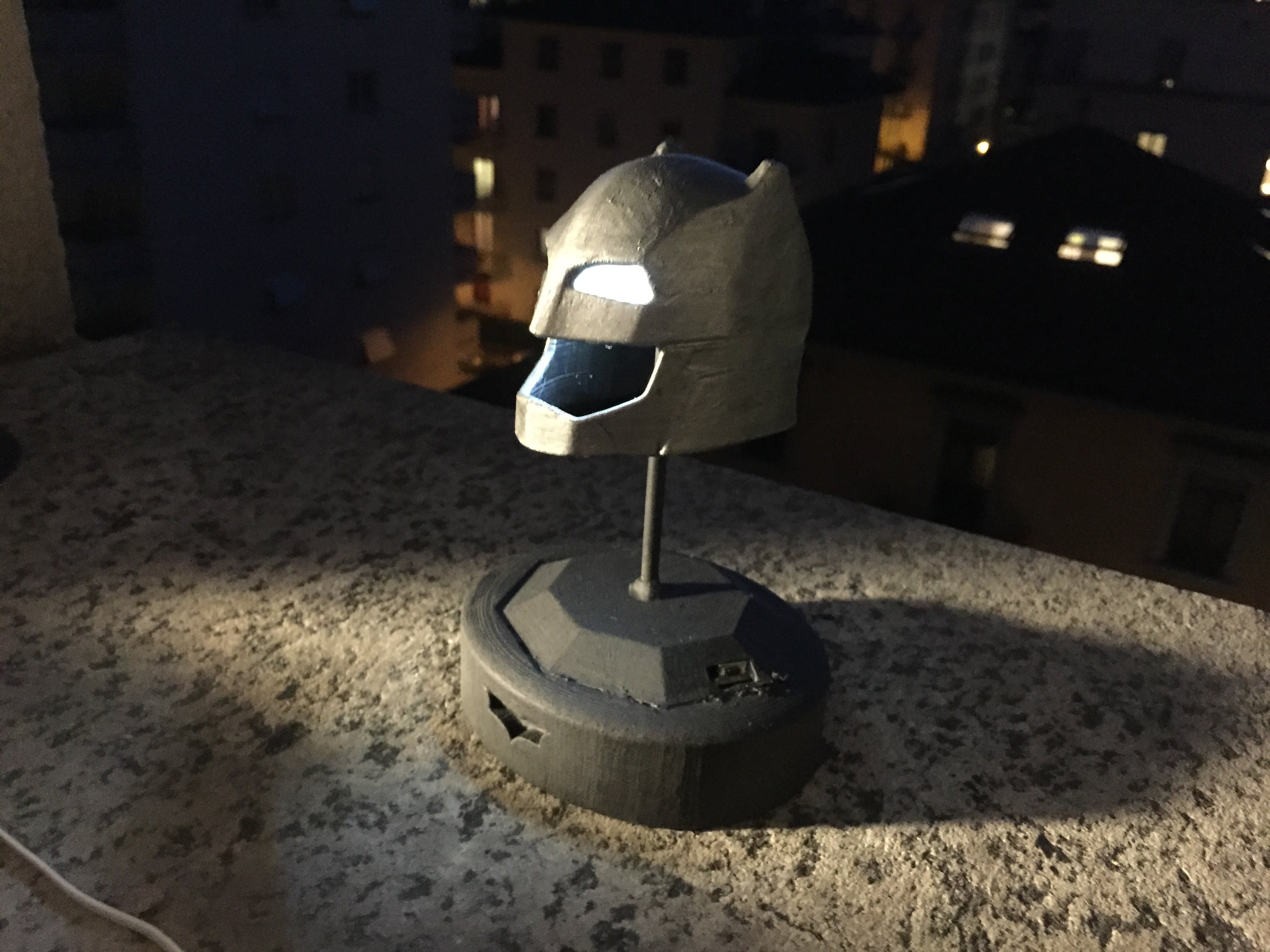 Stand for the BVS small helmet (for hiding the cables for the eyes)