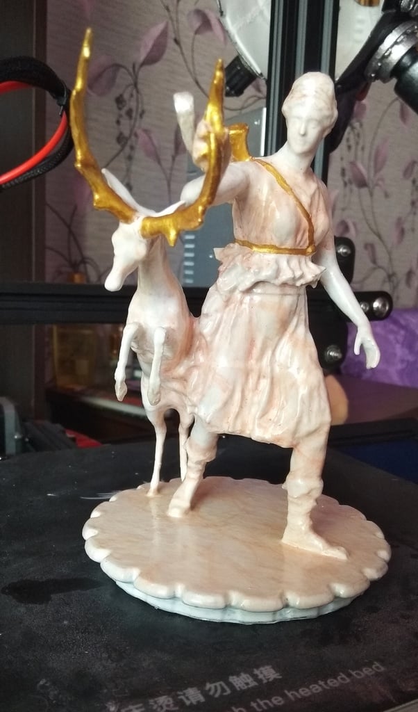 Artemis figurine