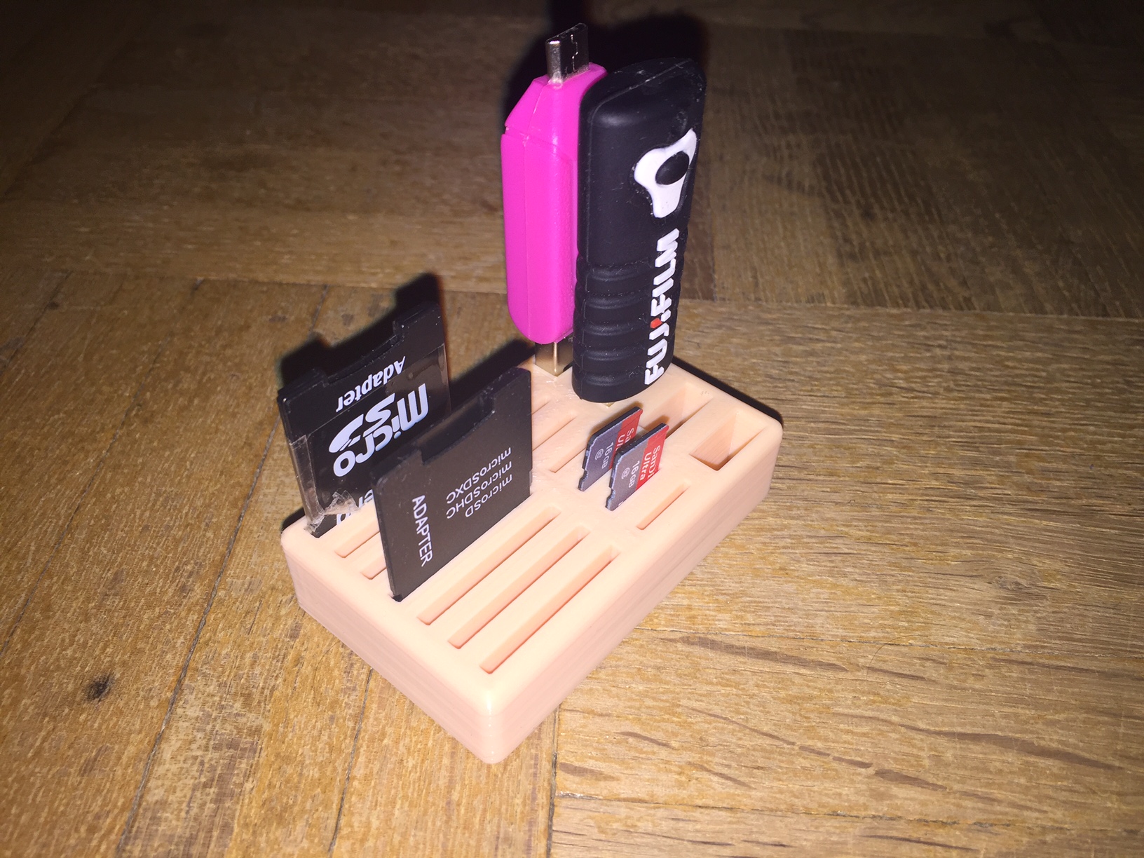Multi-Format Desk SdCard Holder