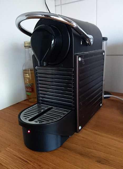 Pixie nespresso large drip tray with LED indicator