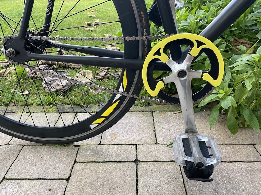 Chain guard for fixed bike