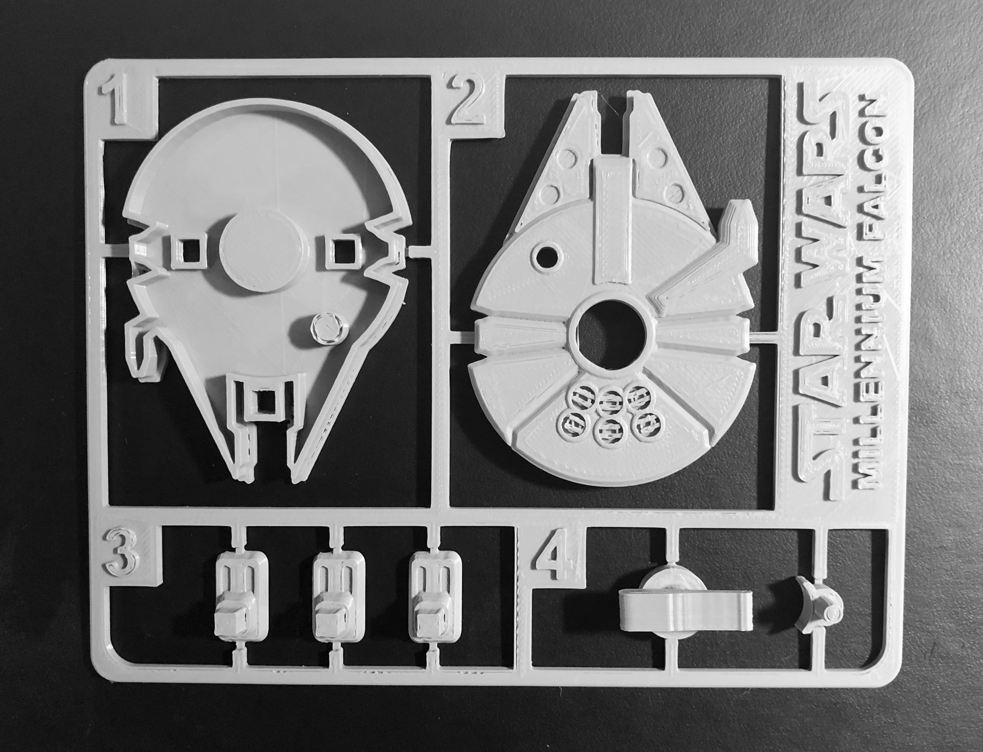 Millennium Falcon Kit Card