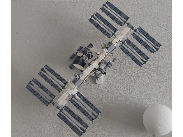 Wall mount for LEGO® International Space Station by MvRens