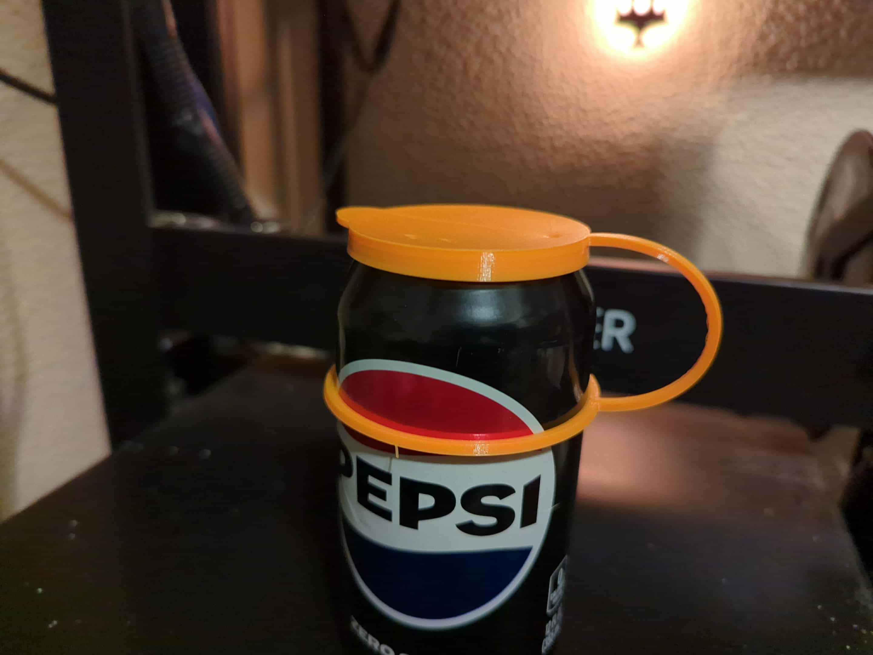 Can cover with lanyard