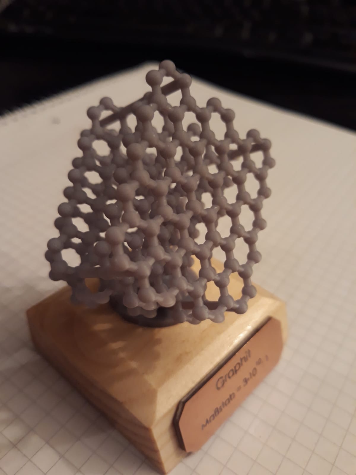 Graphite lattice model