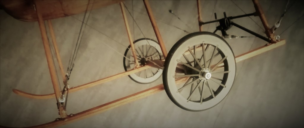 Spoke wheel for vintage Airplanes