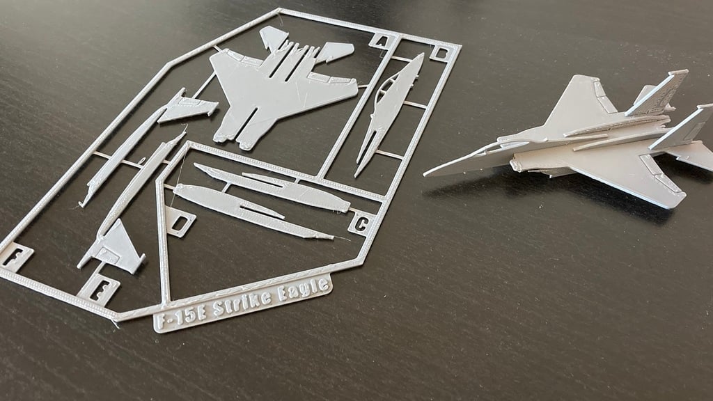 F-15E Strike Eagle Kit Card