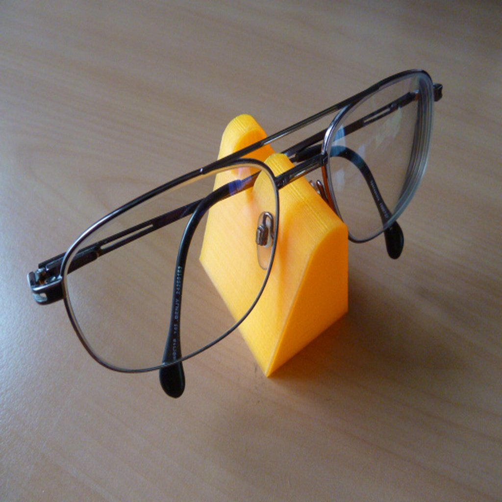Stand for glasses/spectacles (OpenSCAD design)