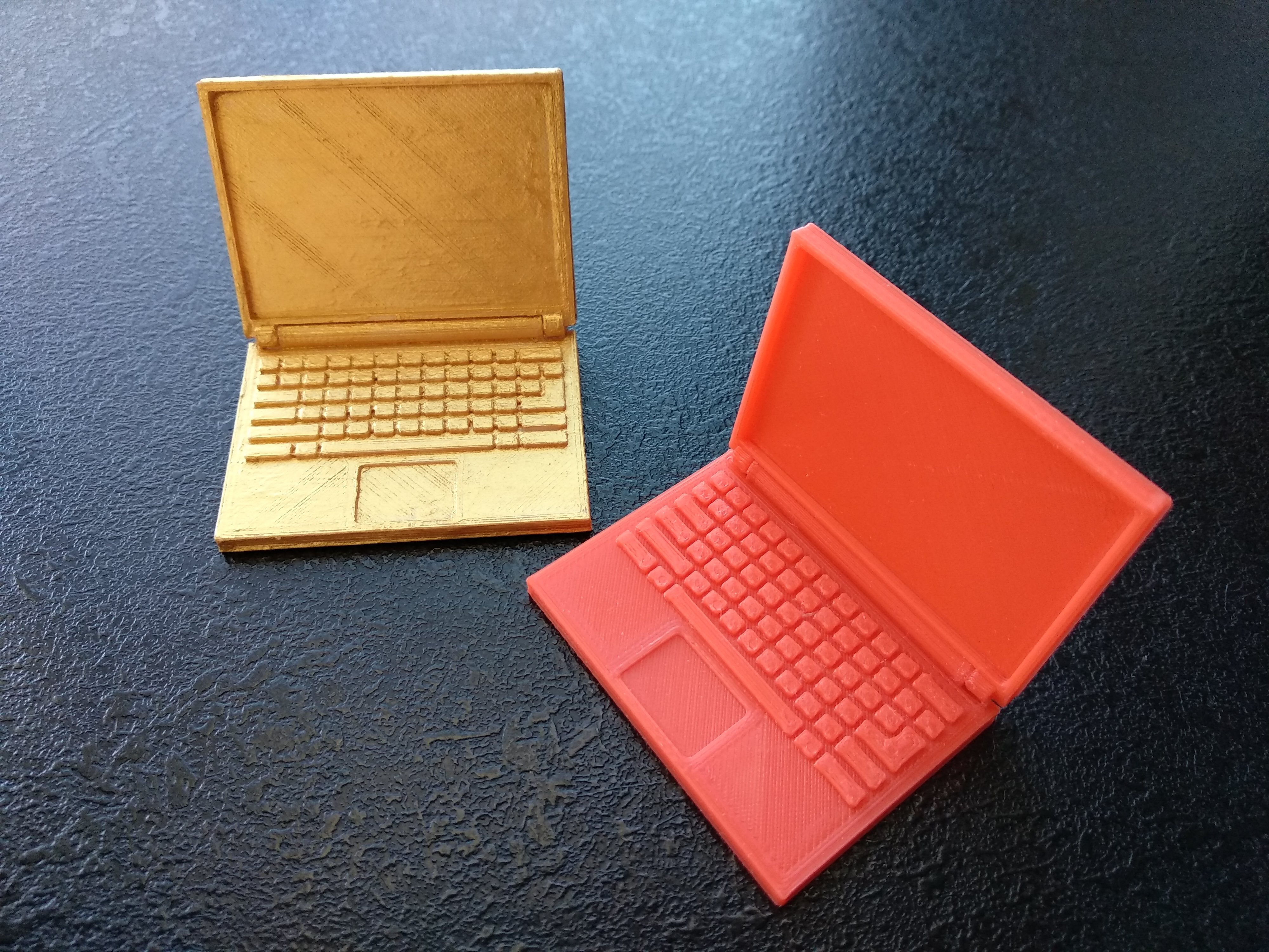 Tiny Notebook (Laptop)