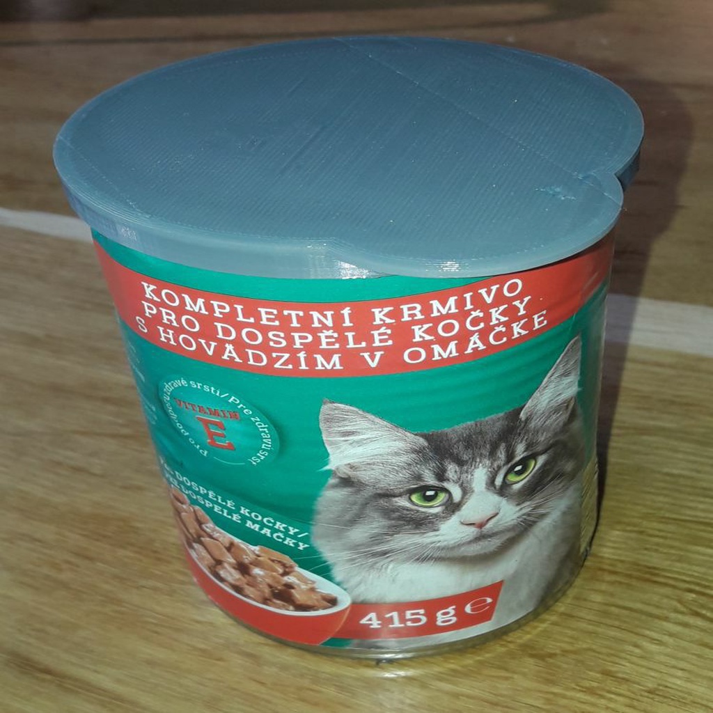Cap for cat food tin
