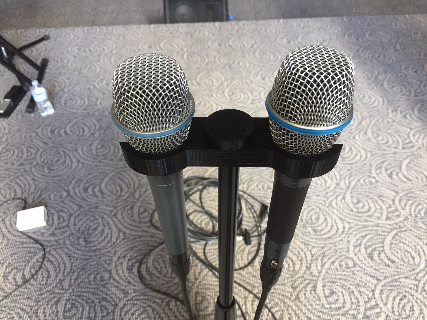 mic holder