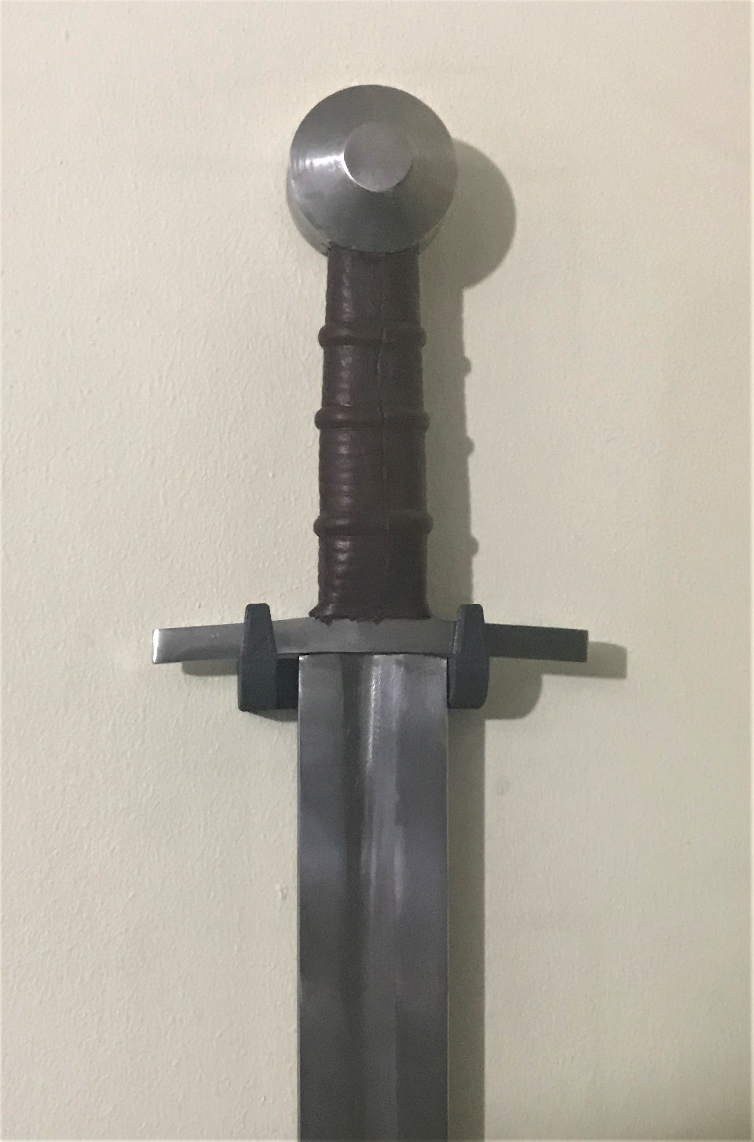 Simple Sword Wall Hanger / Mount