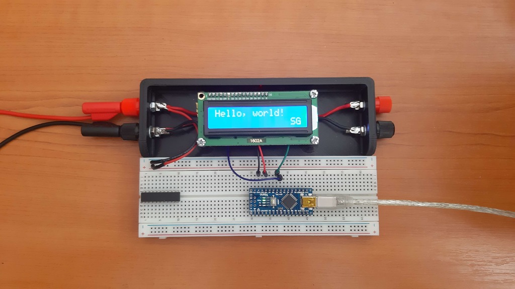 Breadboard holder with 1602LCD