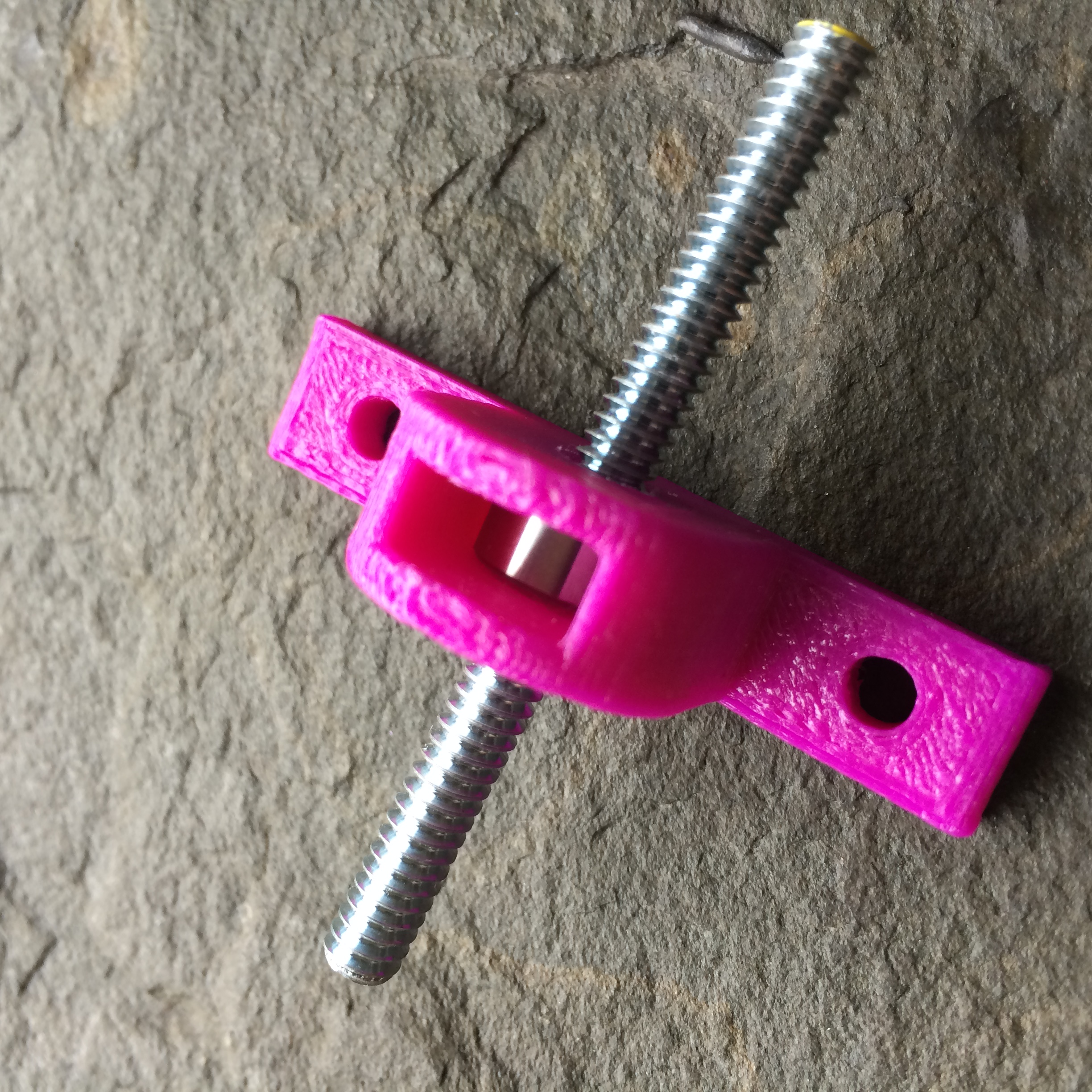 Bearing mount