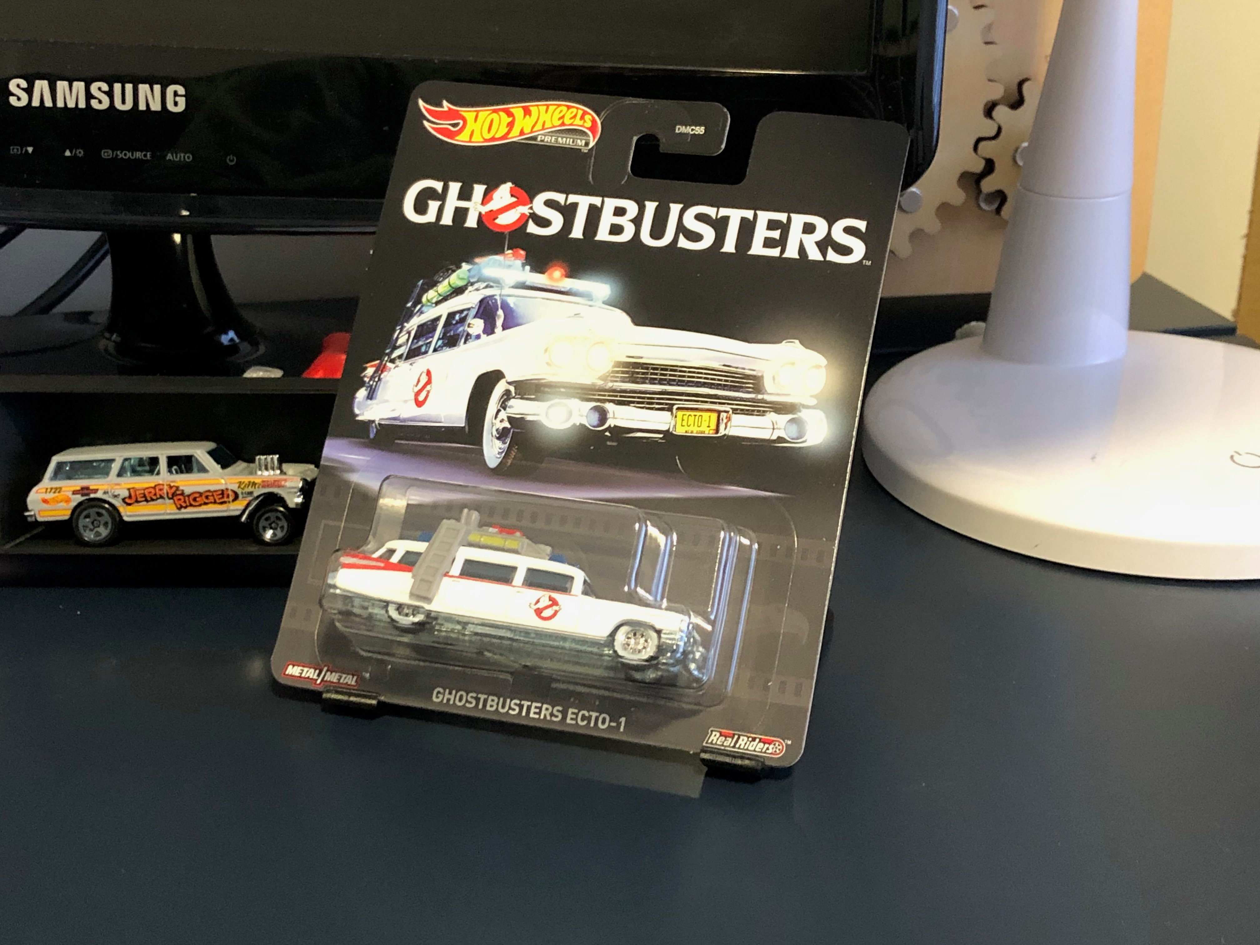 Carded Hotwheels Desk Display Stand