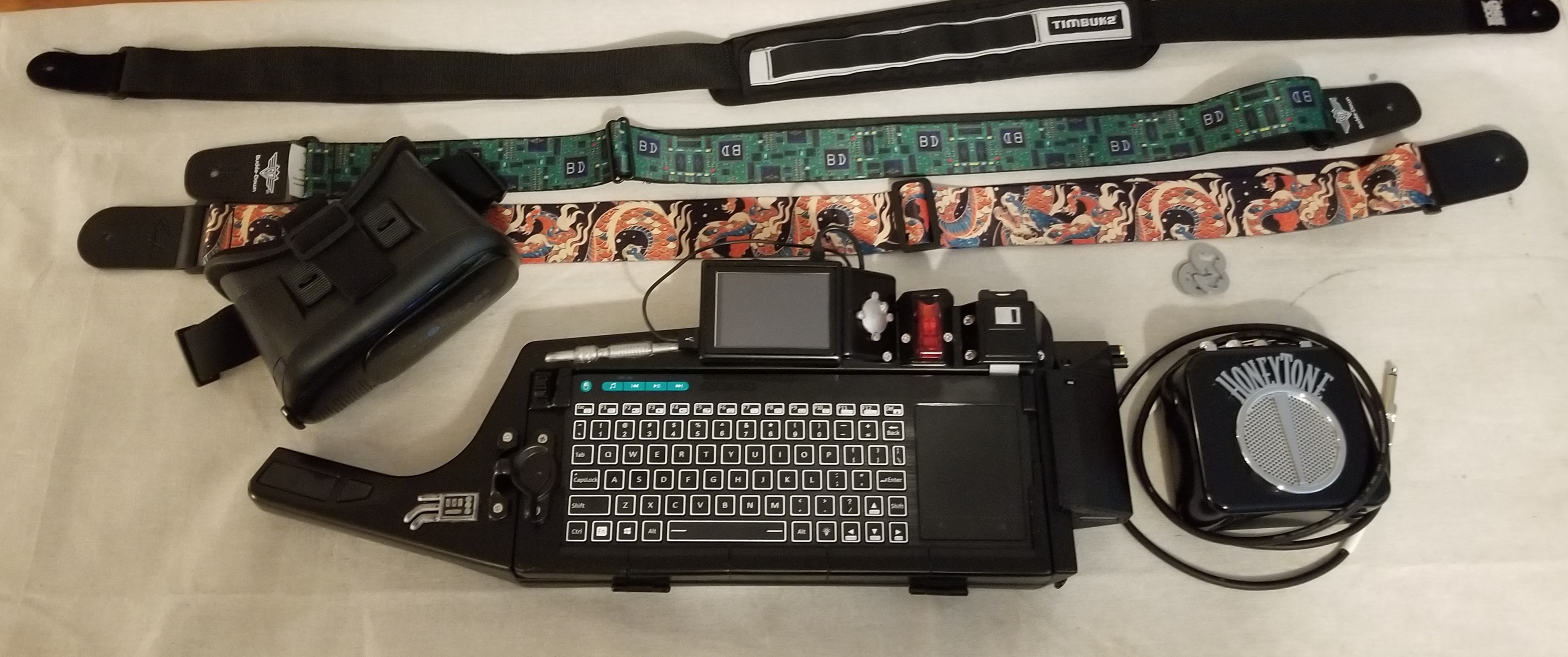 Raspberry Pi Cyberdeck Keytar Case Mod Tray Interface