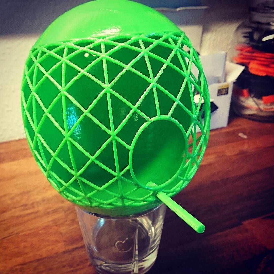 Birdhouse with geometric pattern