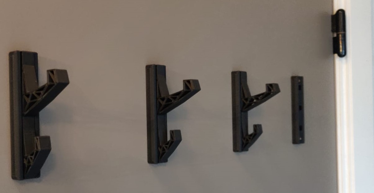 Double coat hook