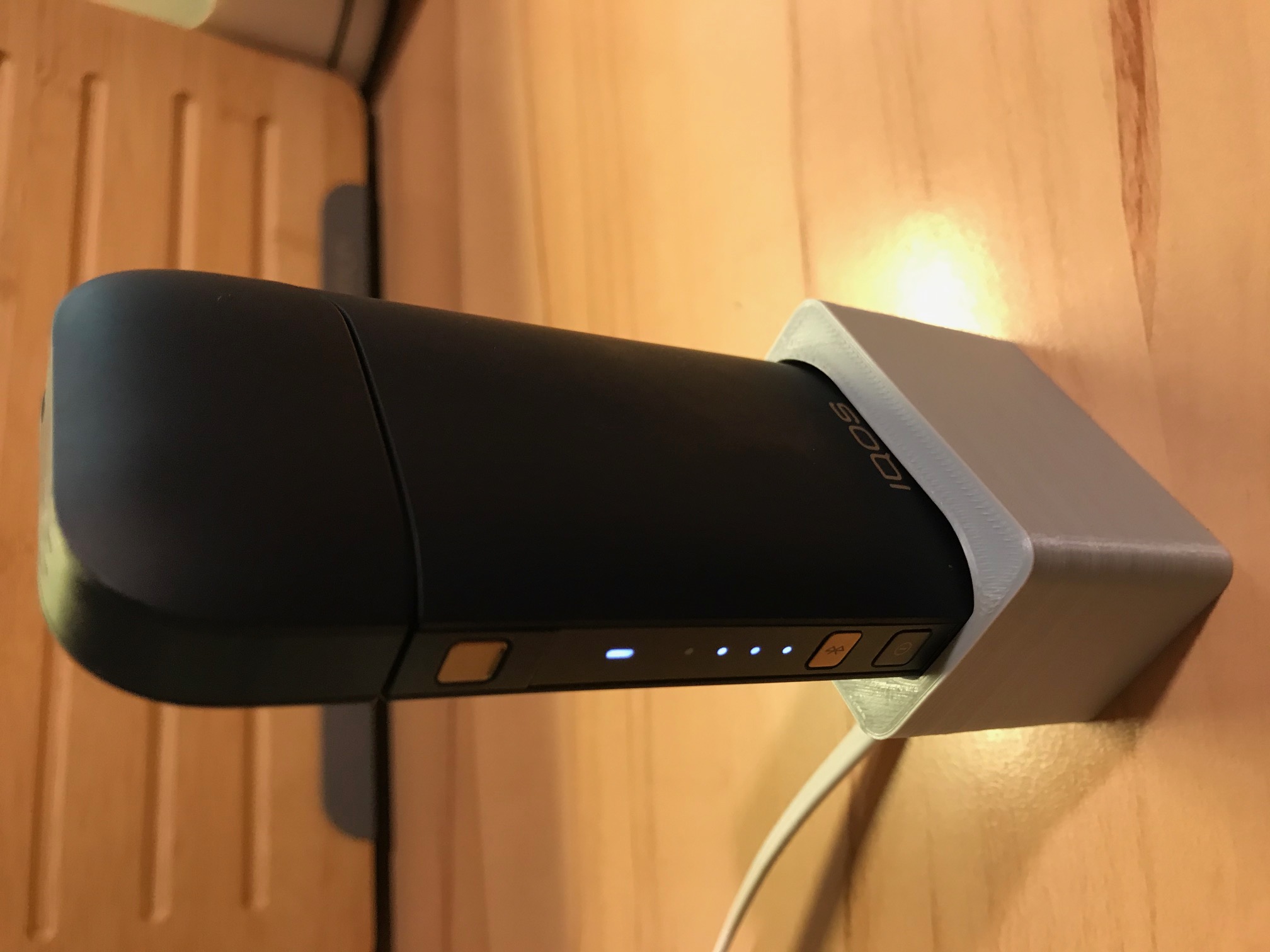 Basic IQOS 2.4 charging dock