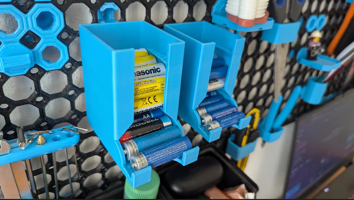 Multiboard Battery Holder