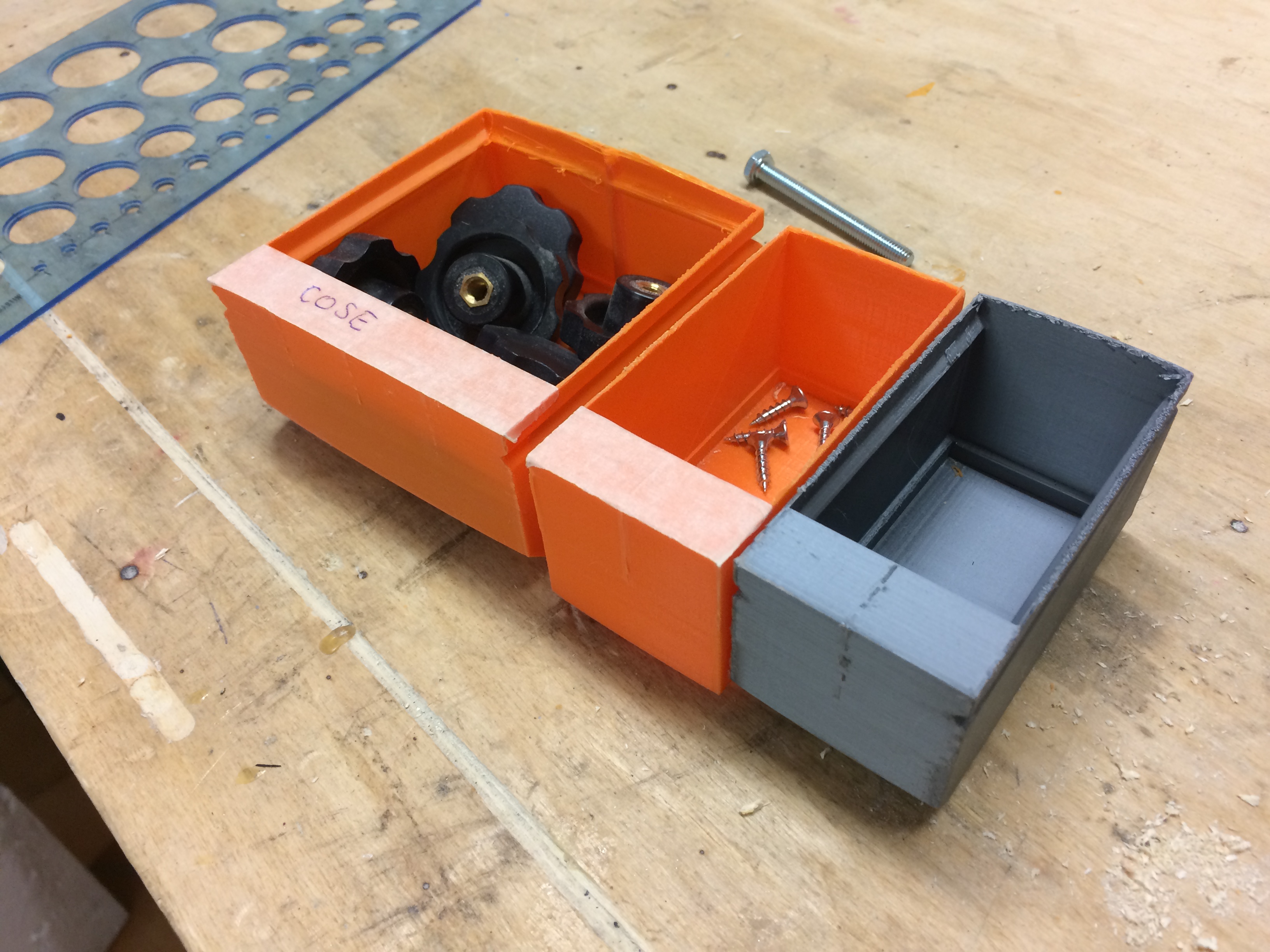Stackable Screw Boxes