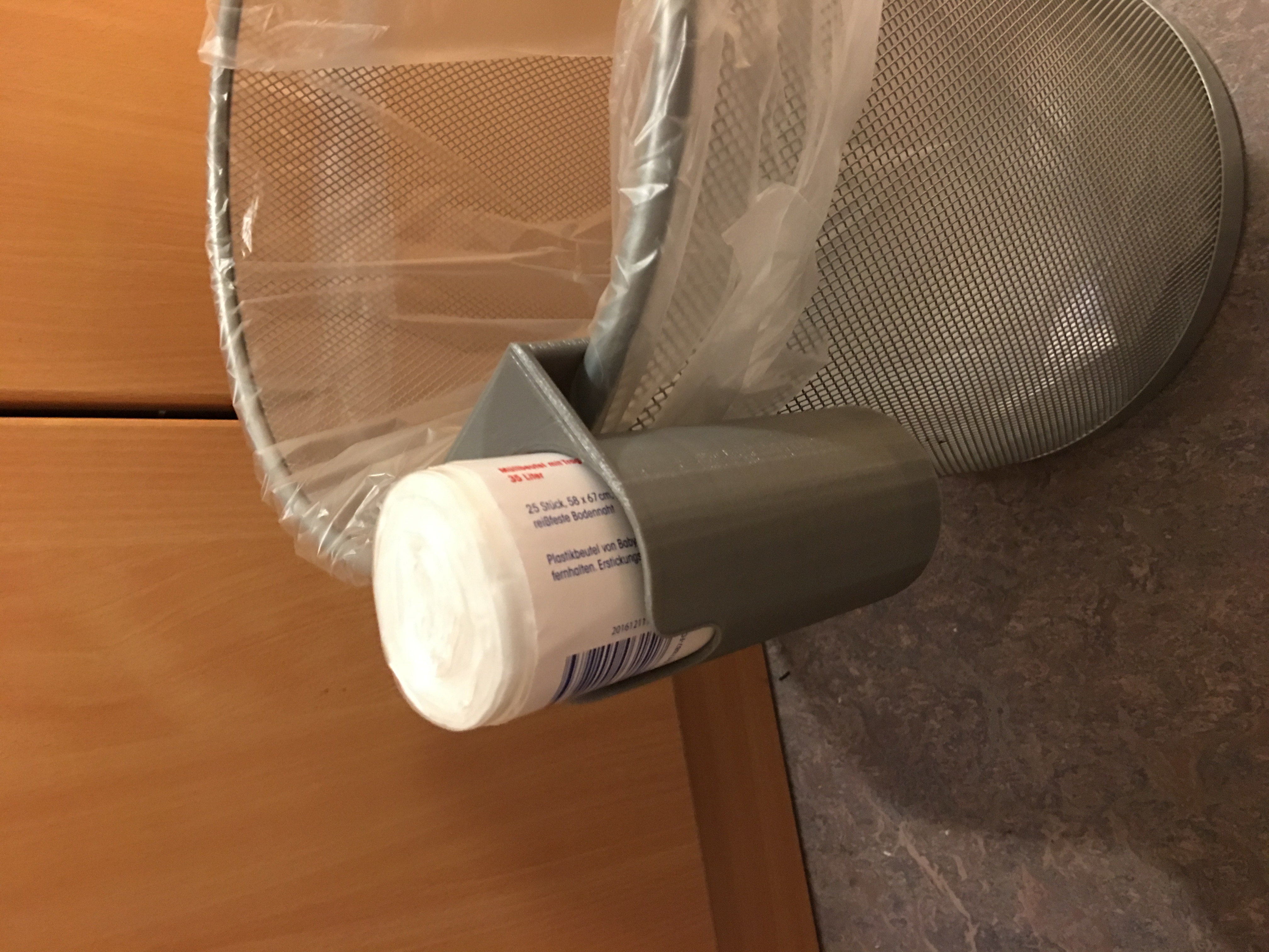 Wastebag Holder
