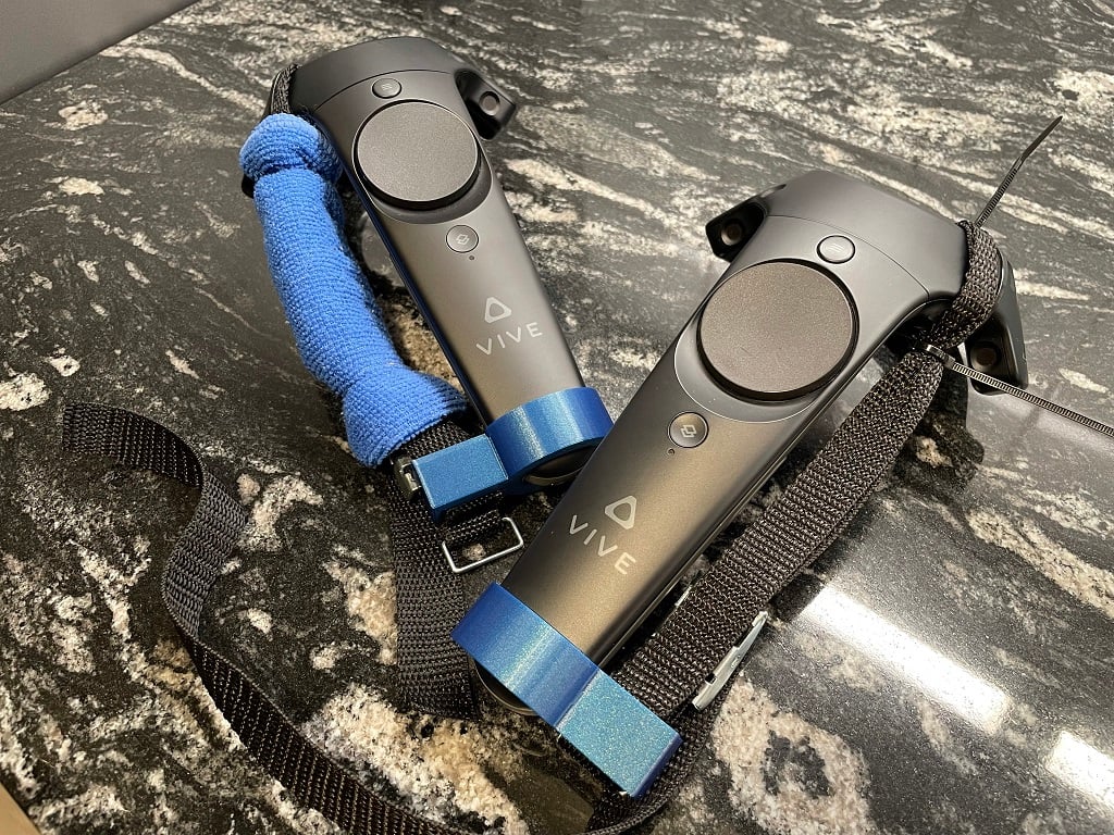 HTC Vive Controller Lashing Strap Grip Mod